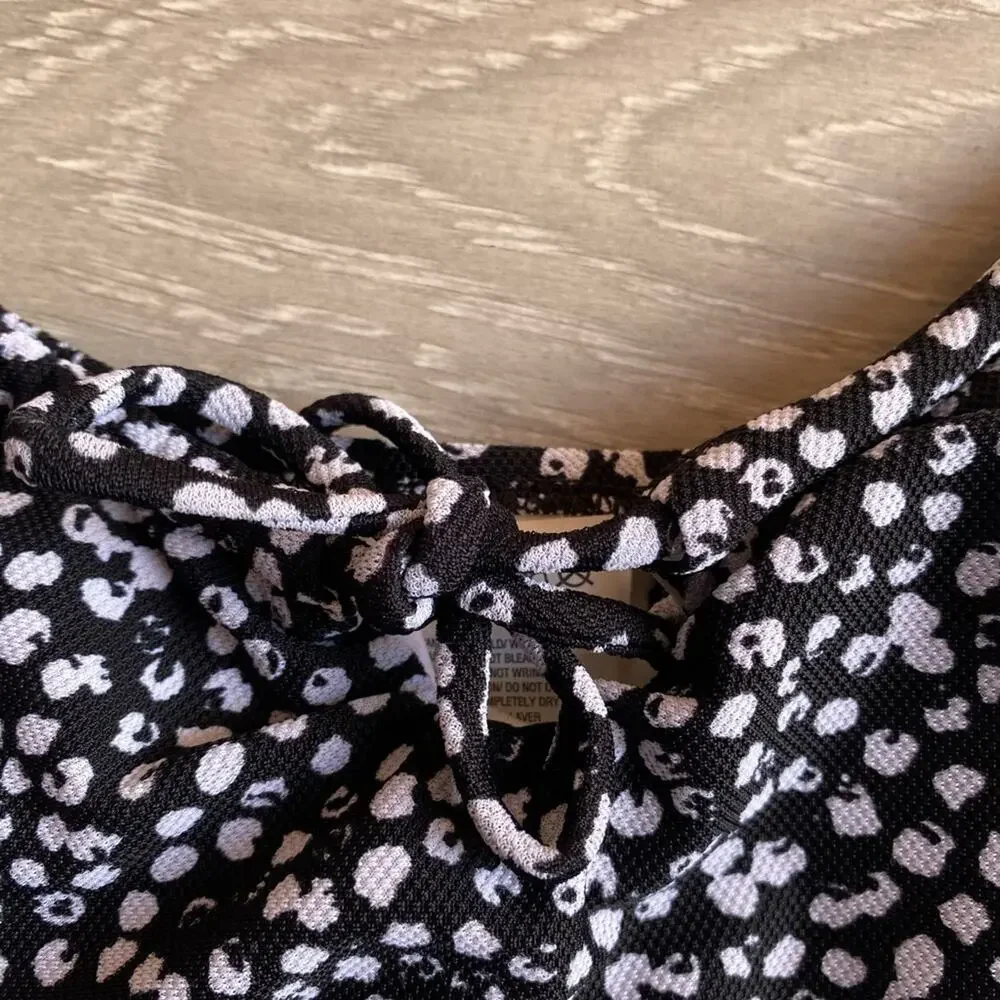 Volcom Black and White bikini top